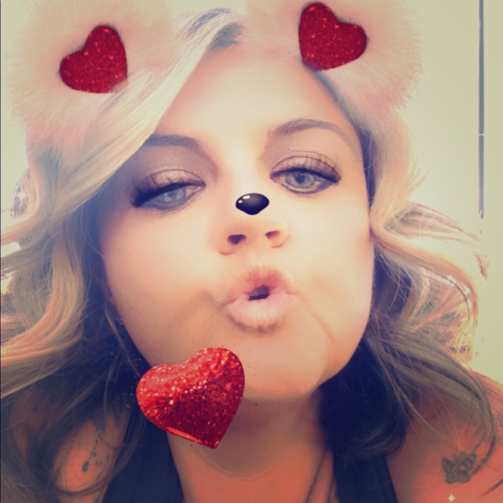 Meet your Posher, Teisha